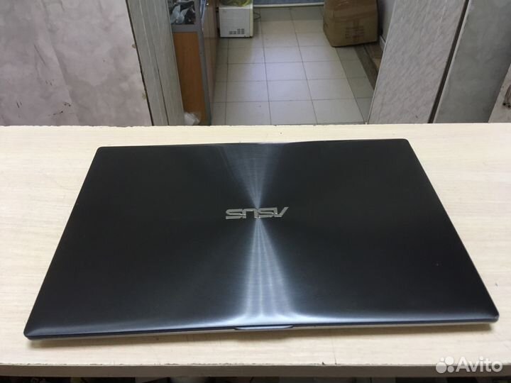 Asus Zenbook Core i7
