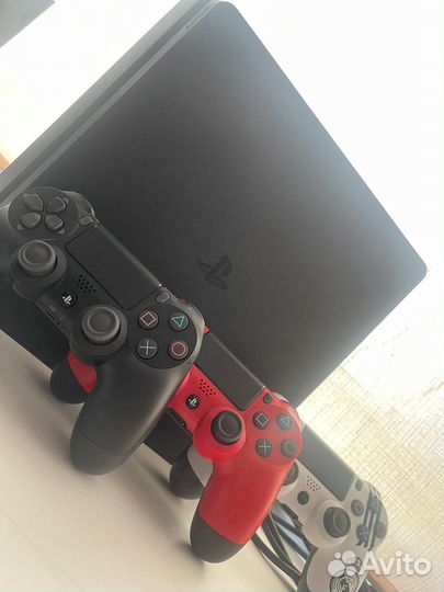 Sony PS4 slim