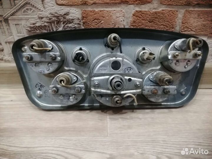 Щиток приборов газ-66