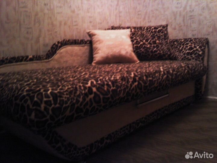 Тахта (диван)