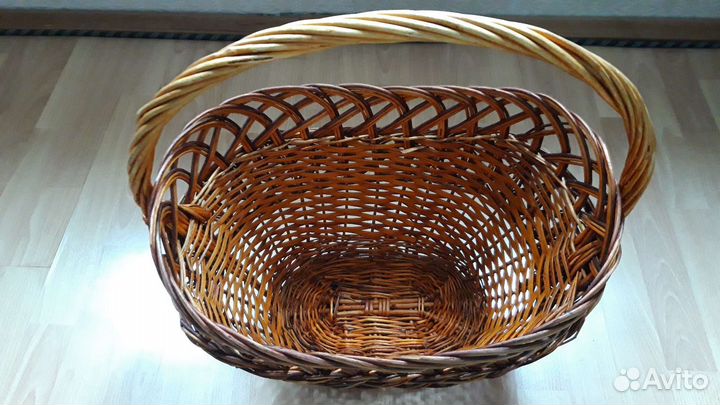 Корзина плетеная большая