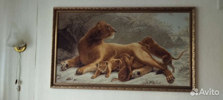 Картина в раме гобелен