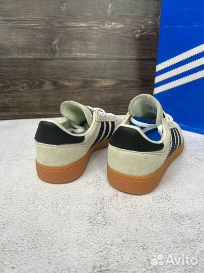 Кроссовки женские adidas spezial premium