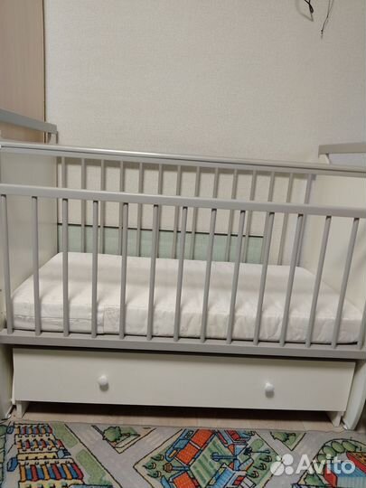 Продам детскую кроватку