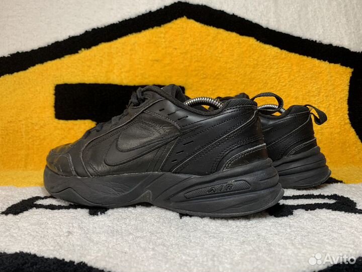 Кроссовки Nike Air Monarch IV 42 7,5uk оригинал