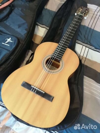 Гитара yamaha c40 и сremona 470