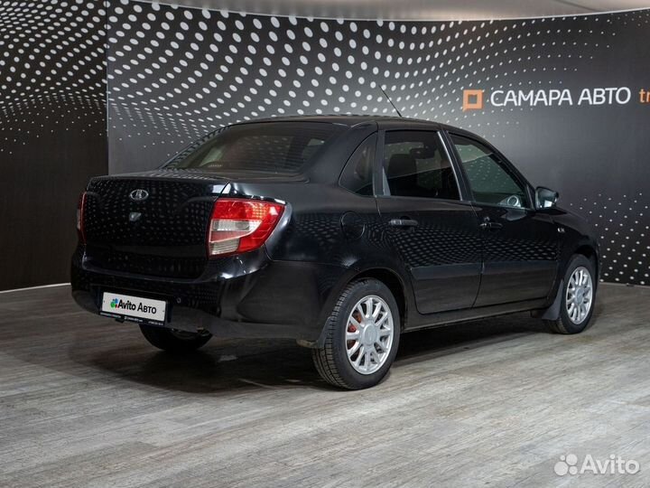 LADA Granta 1.6 МТ, 2016, 111 000 км