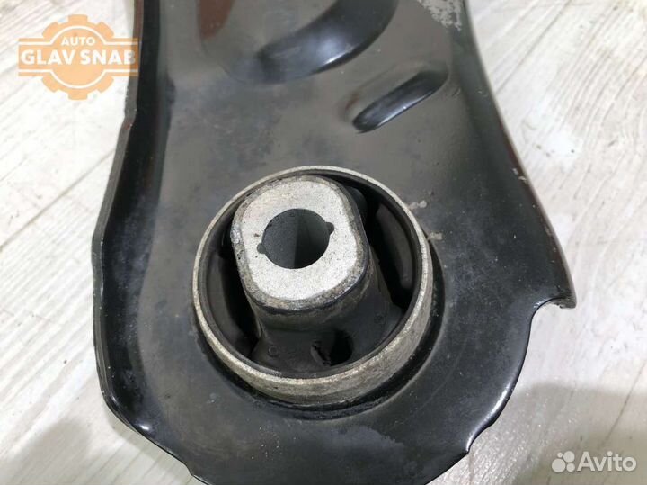 Рычаг передний левый Renault Fluence