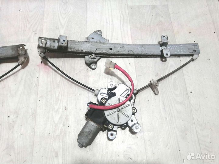 Стеклоподъёмник Mitsubishi Cedia Lancer CS6A CS5A