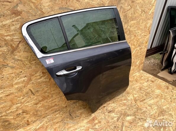 Дверь задняя правая Kia Sportage 4