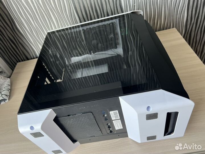 Корпус AeroCool Aero One Mini белый