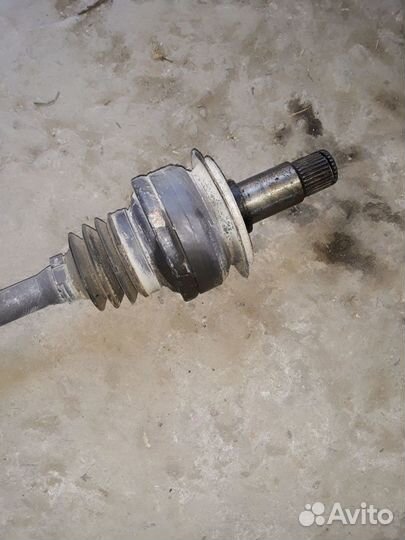 Задний левый привод Mercedes W221 4Matic