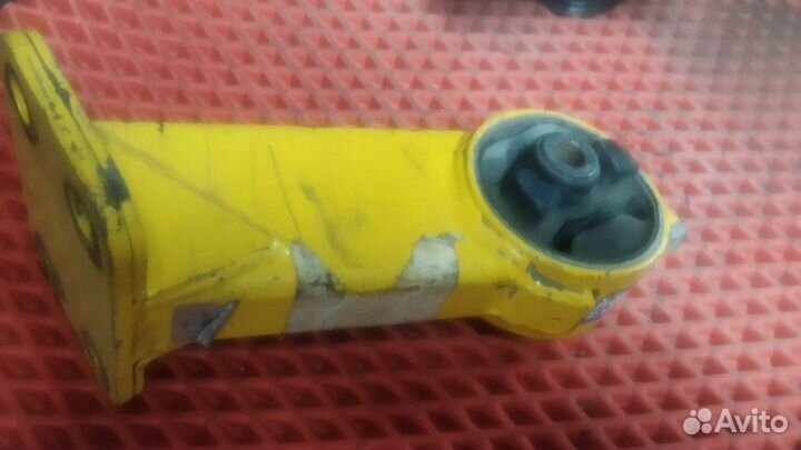 Опора двигателя передняя ваз 2109-2114 подушка