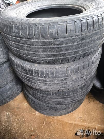 Nokian Tyres Hakka Black SUV 235/75 R15
