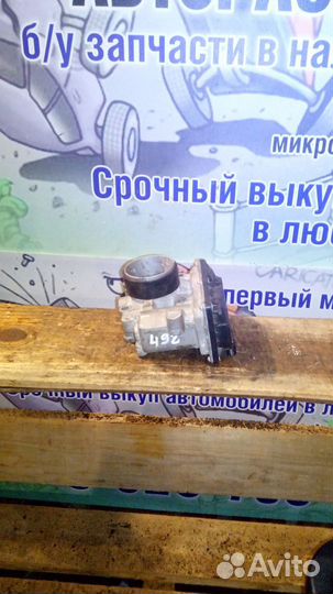 Заслонка дроссельная Renault Sandero