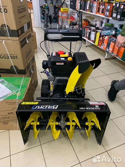 Снегоуборщик бензиновый варяг сб-1301