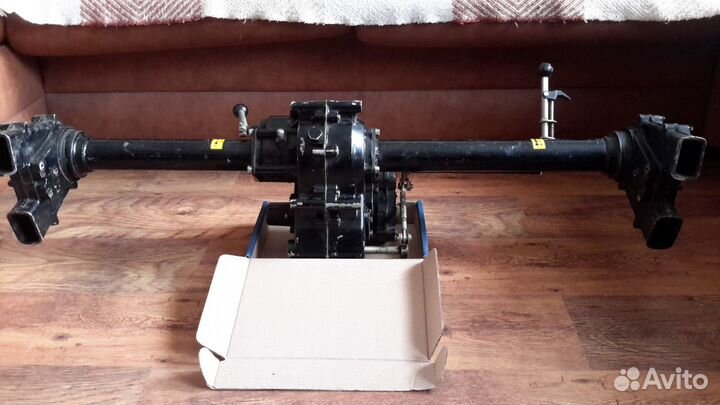 Мост, коробка с полуосями, грузовой модуль мотоцик