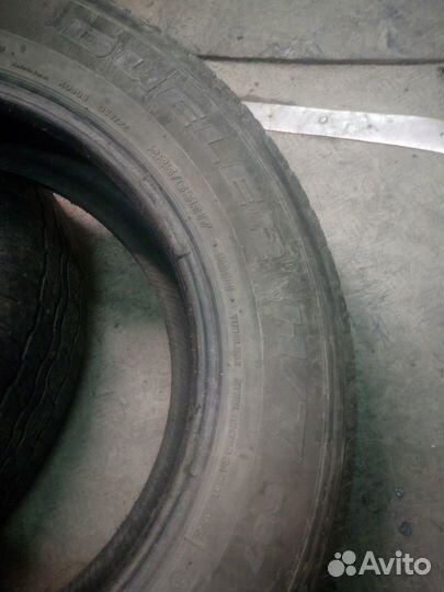 Bridgestone Dueler H/T 687 225/65 R17