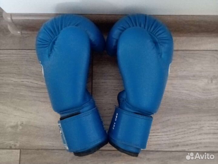 Боксерские перчатки Roomaif