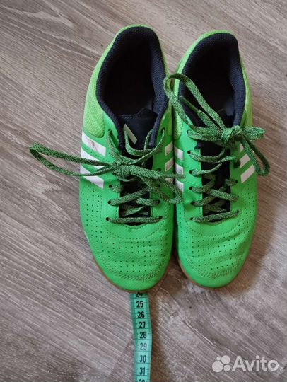 Футбольные бутсы