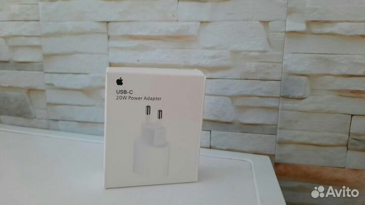 Зарядное устройство на iPhone
