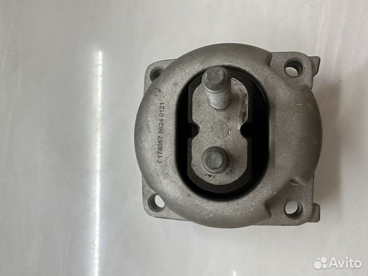 Подушка Коробки W166 ML GL