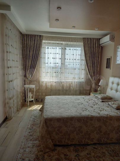 3-к. квартира, 90 м², 17/25 эт.