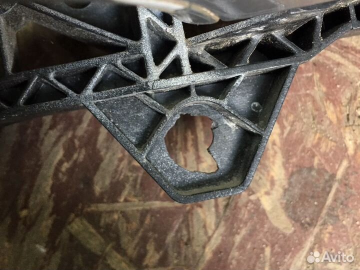 Ручка двери наружная Audi Q7