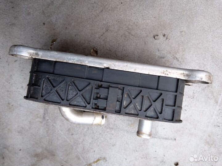 Радиатор масляный 2.5 b5254т Volvo S80 1998-2006