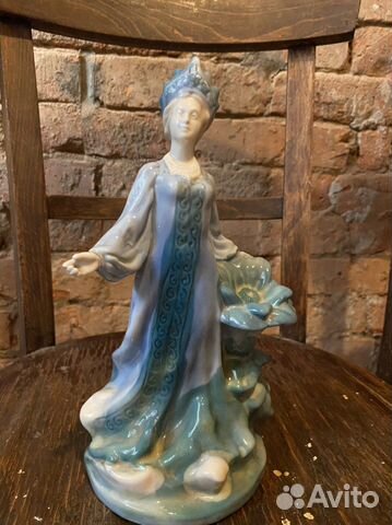 Статуэтка Хозяйка медной горы гжель