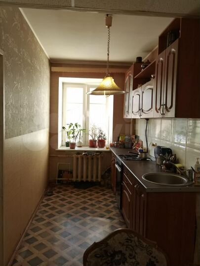 2-к. квартира, 76 м², 2/4 эт.