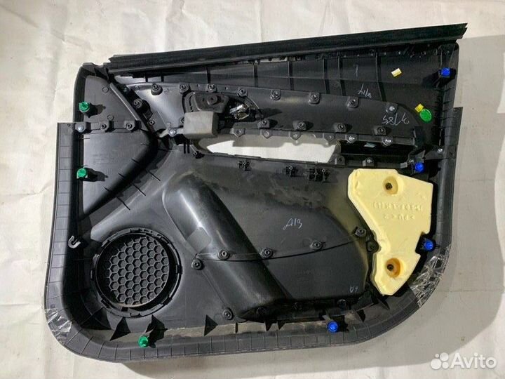 Обшивка двери передняя левая Chevrolet Cruze