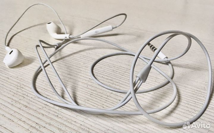 iPhone EarPods наушники