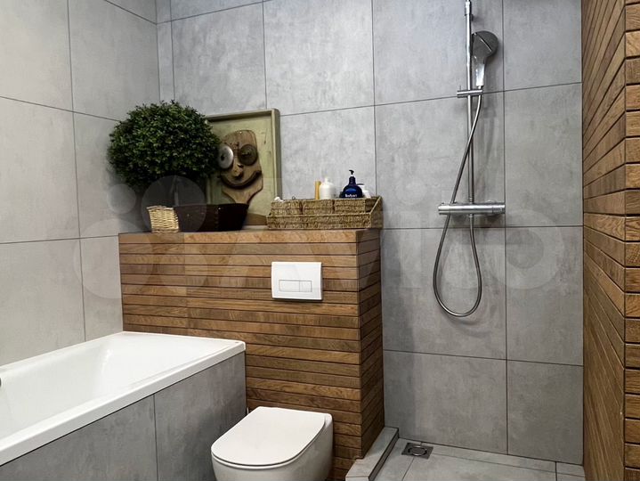 2-к. квартира, 61 м², 6/17 эт.