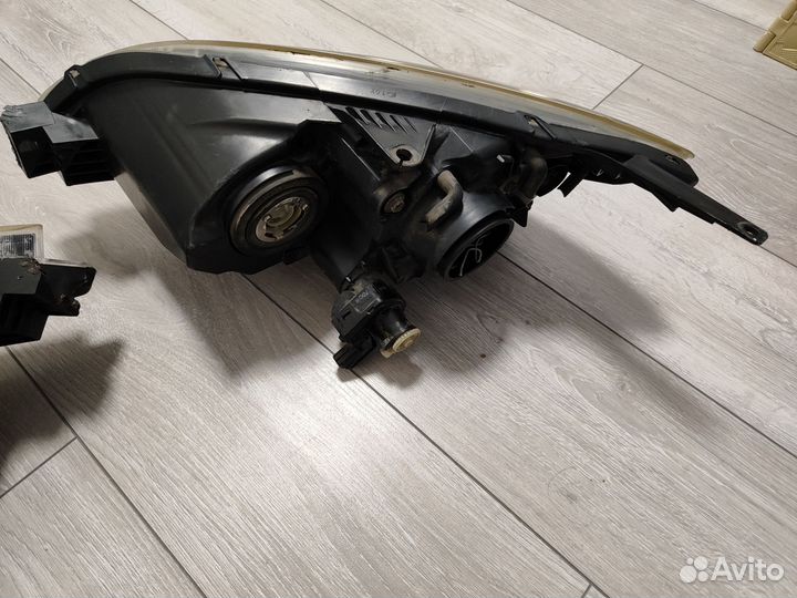 Фара mazda 3 bk хэтчбек