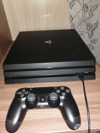 Sony playstation PS4 pro 1tb