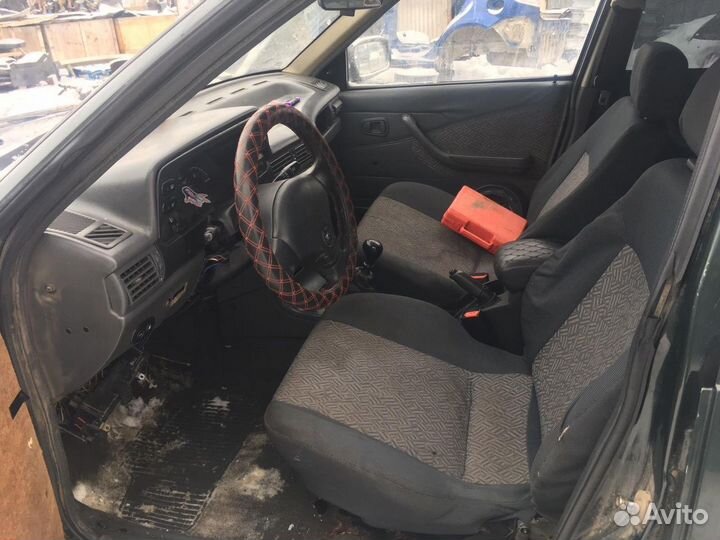 Стекло двери заднее левое Daewoo Nexia G15MF