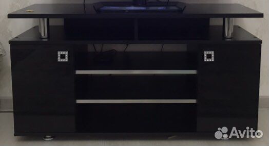 Подставка под телевизор