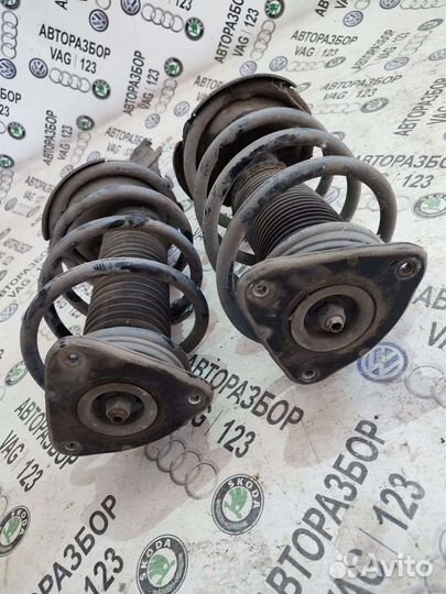 Стойка передняя Volvo S40