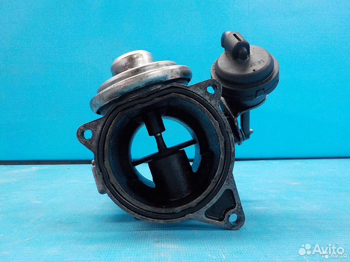 Дроссельная заслонка BAC Туарег 2.5 070128073