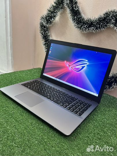 Игровой ноутбук Asus с MX130/i3-8130U/12гб озу