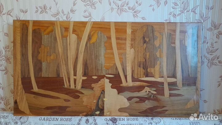 Картина-инкрустрация по дереву