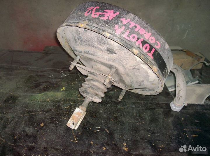 Вакуумный усилитель тормозов Toyota Corolla AE92