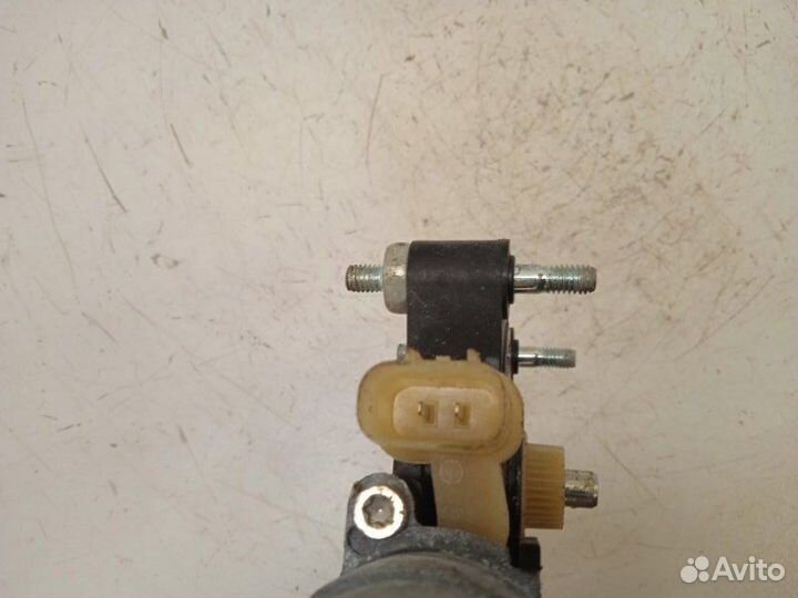 Моторчик стеклоподъемника задний правый Kia Rio 2