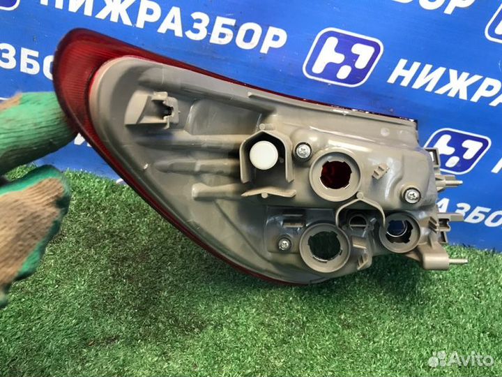 Фонарь наружный задний правый Nissan Almera G15