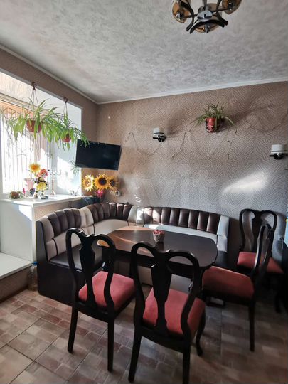 3-к. квартира, 104 м², 3/10 эт.