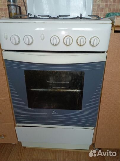 Газовая плита Indesit 50см