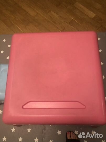 Стол и стул для малышей