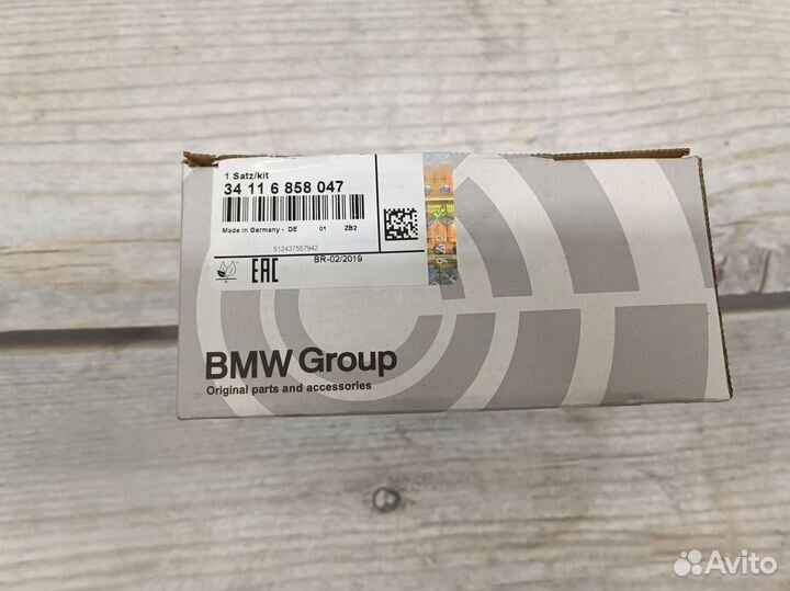 Тормозные колодки передние бмв F11 F10 ориг