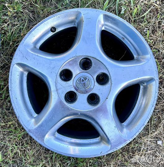 Диски литые Toyota R16 7J 5x114,3